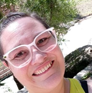 Meet your Posher, Beth